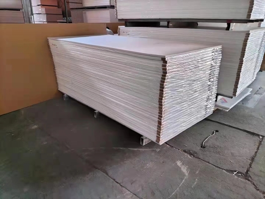 Mua Chất cứng mật độ cao 1220 * 2440mm Bạch PVC Foam Sheet Forex Celuka Cho quảng cáo đồ nội thất online manufacture