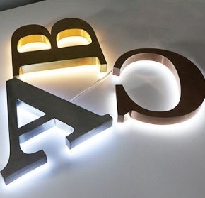 Biểu hiệu ngoài trời giá cả phải chăng màu trắng Quảng cáo Acrylic biển báo để chiếu sáng Mini Letter