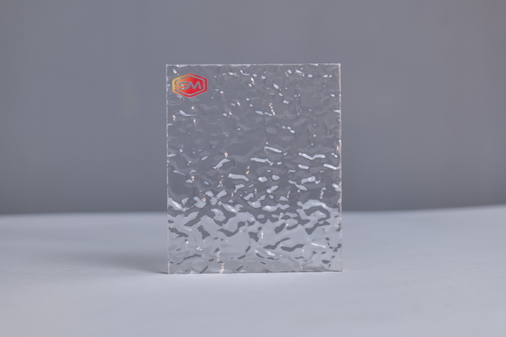 Bảng Acrylic có kết cấu trong suốt để truyền ánh sáng cao và các tính chất không vàng