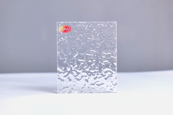 Bảng Acrylic có kết cấu truyền ánh sáng cao cho không gian sáng