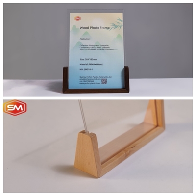 A4 Màn hình Desktop Màn hình Acrylic rõ ràng với nền gỗ